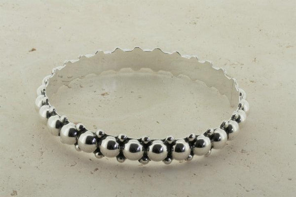 clean detailed beaded bangle - Makers & Providers