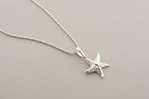 Silver starfish pendant on 45cm ball chain