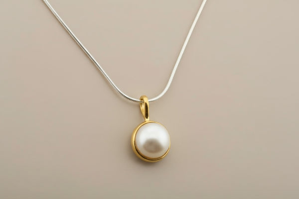 Pearl bezelled pendant - gold on 45cm snake chain