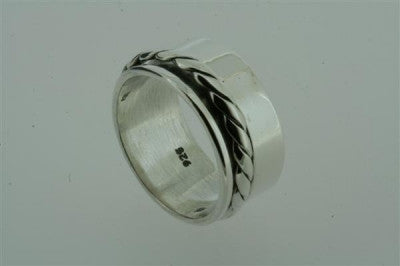 Edge rope spinner ring - sterling silver - Makers & Providers