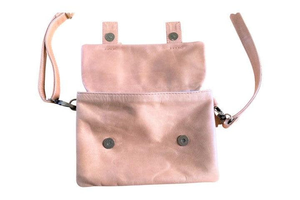 opened front pouch leather shoulder bag