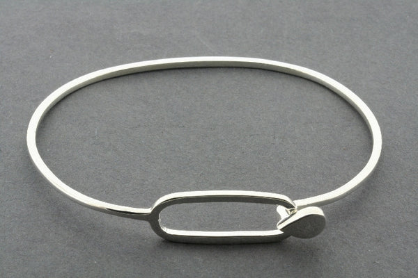 Oval & teardrop closer bangle - silver