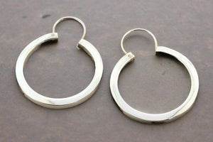 Disc hoop earring - sterling silver - Makers & Providers