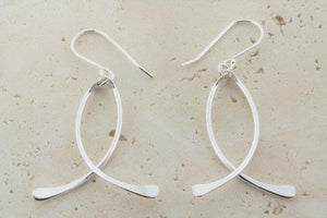 2 x curved drop earring - Makers & Providers