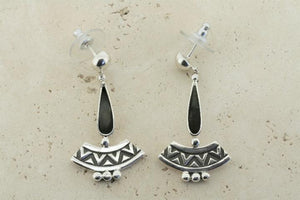 Teardrop & geometric oxidized earrings - Makers & Providers
