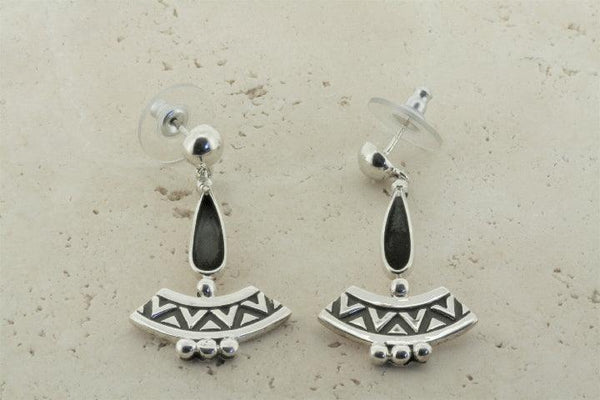 Teardrop & geometric oxidized earrings - Makers & Providers