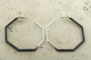 6 angled hoop earring - part oxidized - Makers & Providers