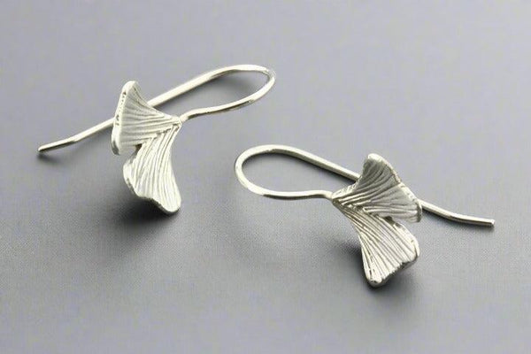 Ginkgo leaf earring - small - silver - Makers & Providers