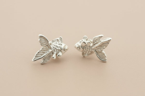Silver Siamese fish studs