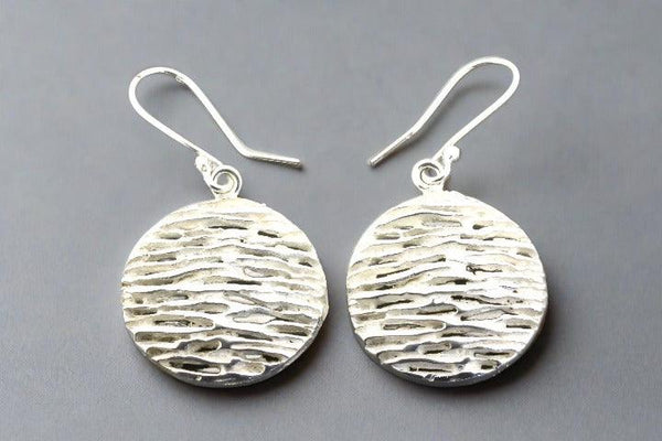 textured strand circle disc earring - sterling silver