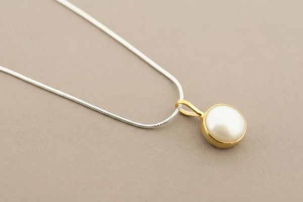 Pearl bezelled pendant - gold on 45cm snake chain