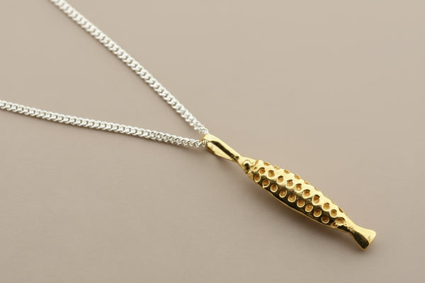 Golden spotted seatrout pendant on a 45cm link chain