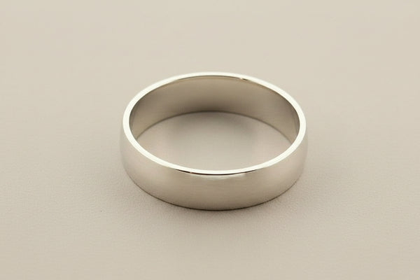 polished silver band ring