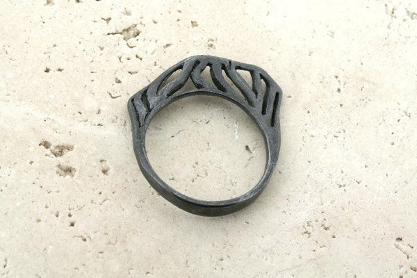 Small open wave band - oxidized silver