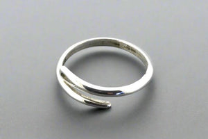 Needle ring - sterling silver - Makers & Providers