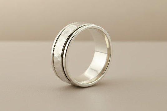 Hammered spinner ring - sterling silver