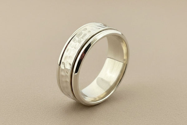 Hammered spinner ring - sterling silver