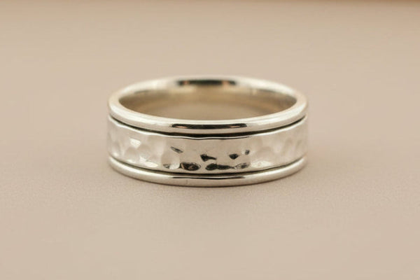 Hammered spinner ring - sterling silver