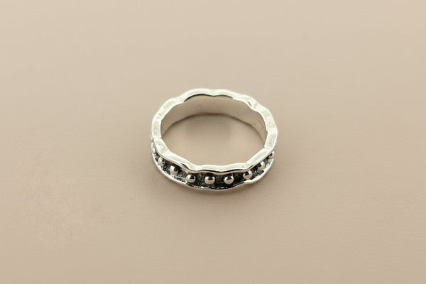 Oxidized groove multi bead ruffled ring - sterling silver