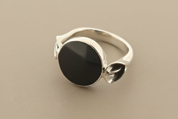Black onyx circle disc ring - sterling silver