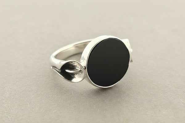 Black onyx circle disc ring - sterling silver