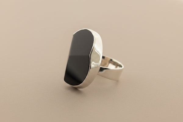 Large faceted onyx ring - adjustable