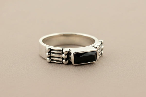 Silver deco onyx ring