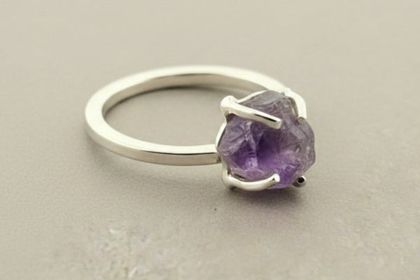 Adjustable stone ring - amethyst