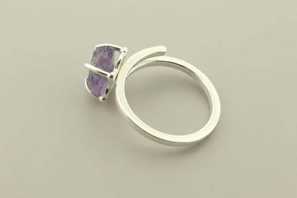 Adjustable stone ring - amethyst