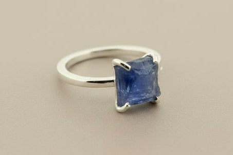 Adjustable stone ring - tanzanite