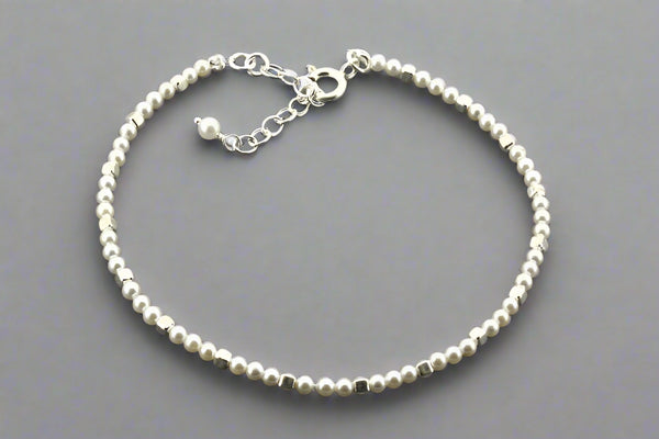 Mini pearl and square silver bead bracelet