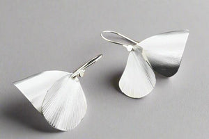 Zebrina 2 drop curved earring - silver - Makers & Providers