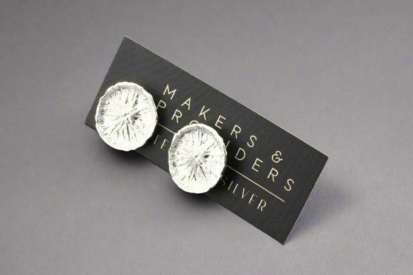 Button daisy stud - sterling silver - Makers & Providers