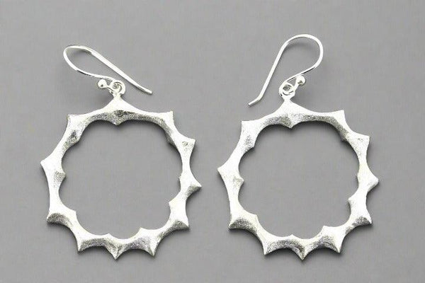 Wreath hoop earring - silver - Makers & Providers