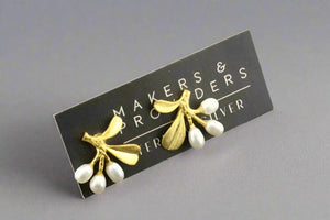 Snowberry pearl stud - gold over silver - Makers & Providers