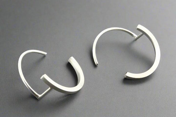 New moon hoop earrings - silver - Makers & Providers