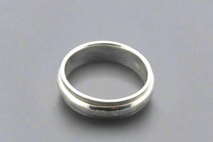 Shimmer spinner ring - sterling silver - Makers & Providers