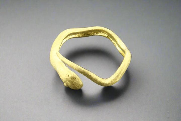 Golden snake ring - adjustable - Makers & Providers
