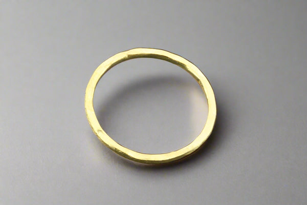 Organic fine band - 22Kt gold over silver