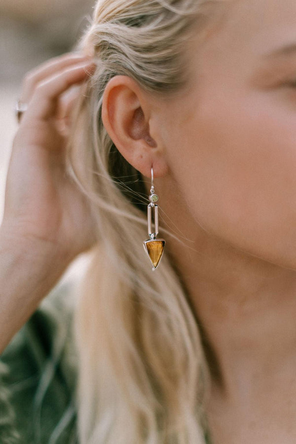 stone arrow amber earrings - sterling silver - Makers & Providers