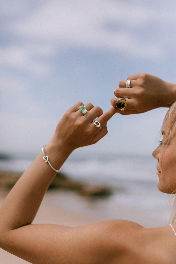 Eternity heart knot ring - Makers & Providers