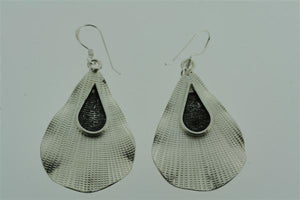 2 tone teardrop earring - pure silver - Makers & Providers