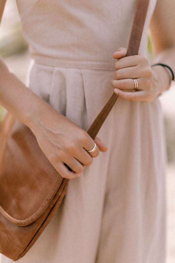 curved messenger bag - antique tan - Makers & Providers