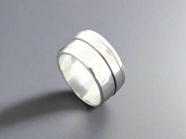 Hammered spinner ring - sterling silver - Makers & Providers