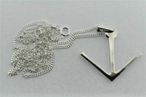 silver arrow pendant on 60 cm silver chain