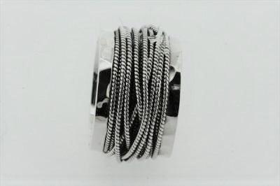 sterling silver ring with rope detail