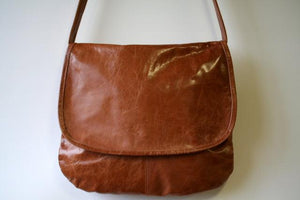 curved messenger bag - antique tan - Makers & Providers