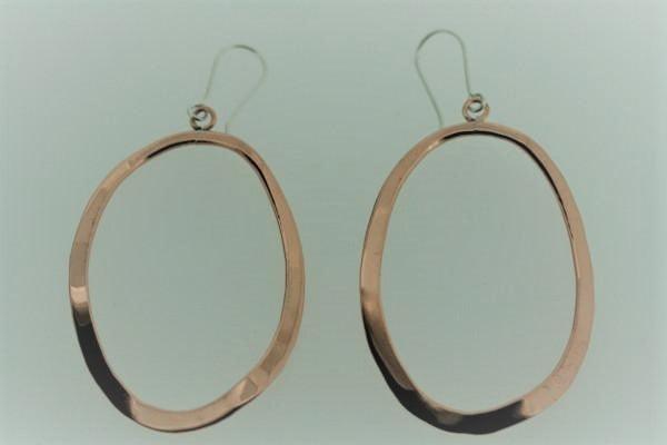 Copper twisted oval hoop earring - Makers & Providers