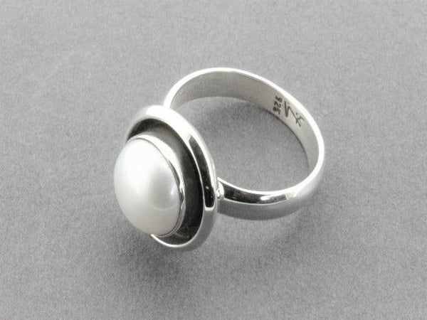 double bezel silver ring with 10mm pearl