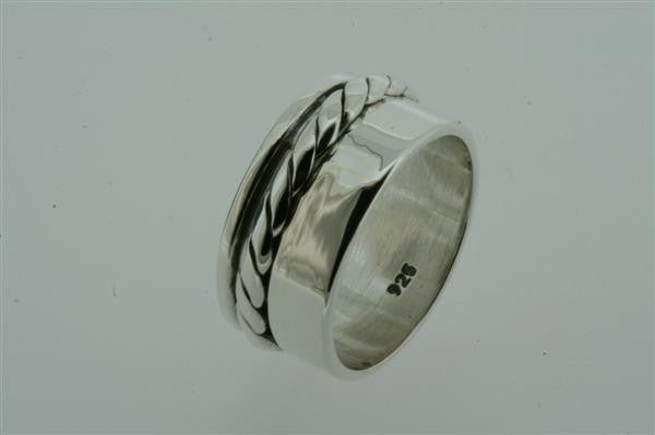Edge rope spinner ring - sterling silver - Makers & Providers